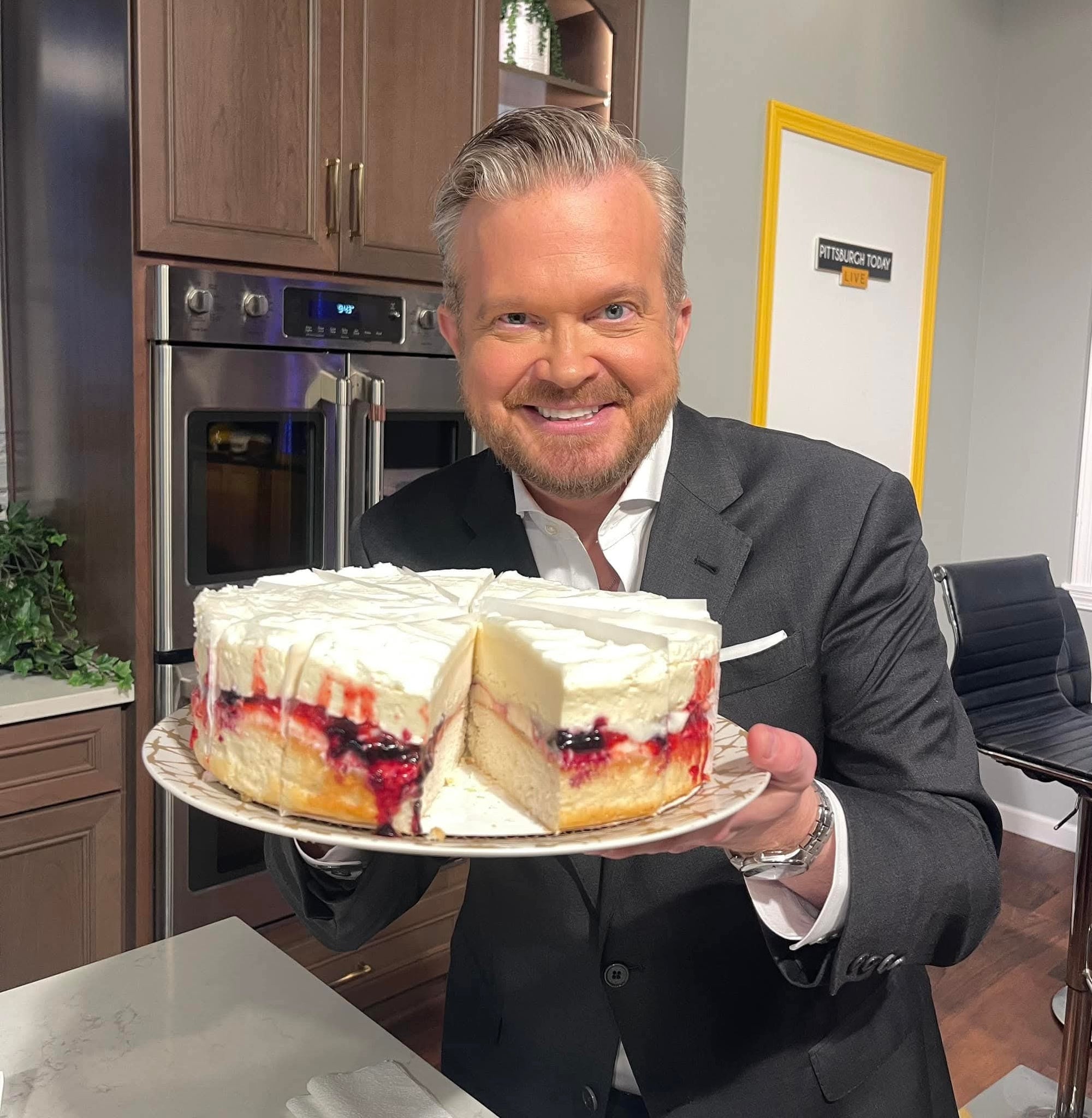 Chantilly Berry Cream Cheesecake